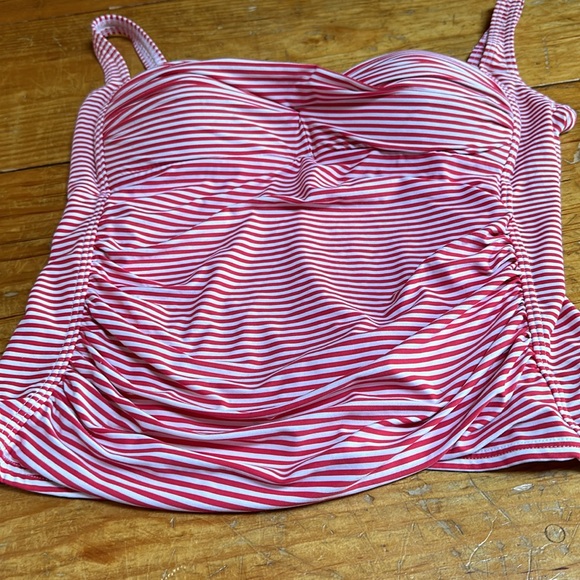 Pinup style tankini swim top - Picture 3 of 8